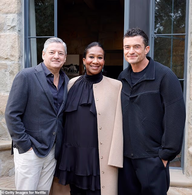 The star-packed event was also attended by Perry's ex Orlando Bloom, as Avant is seen in a different outfit at the event