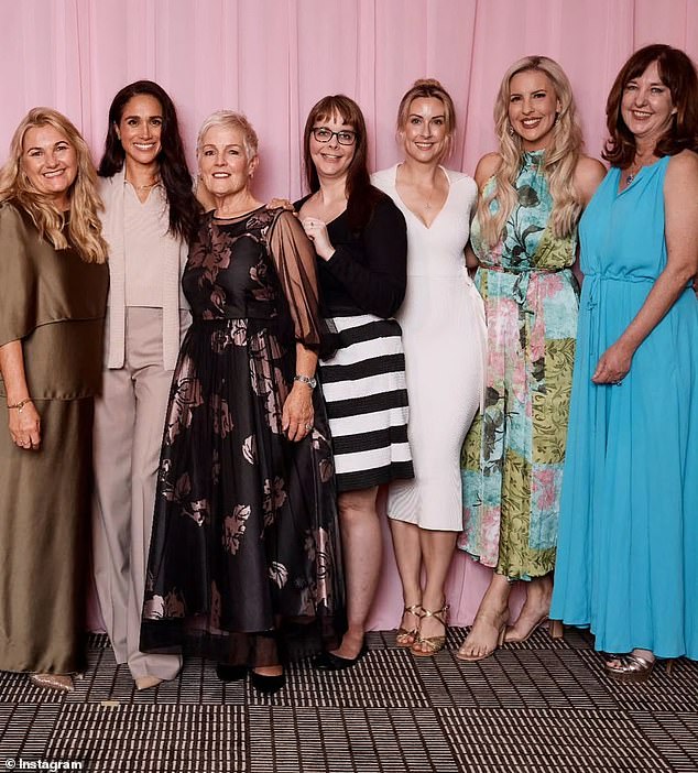 15743727 Meghan and Harry quietly slip out of Sydney after the Duchess' short-lived appearance at the Her Best Life retreat - as inside look into the glamorous evening is revealed