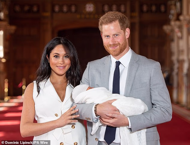 Meghan Markle and Prince Harry announce the birth of their son Prince Archie in 2019