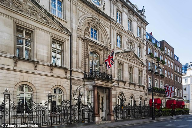 To depict the Hotel Ritz in Paris, the last destination of Diana and Dodi, filming was shot at Dartmouth House in Mayfair