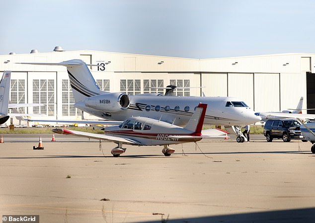 The group boarded a G4 for the 40 minute flight to Las Vegas