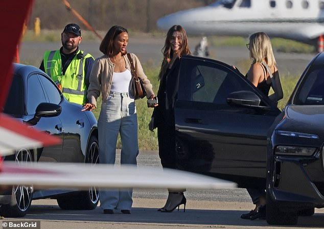 The cars brought everyone to the airport