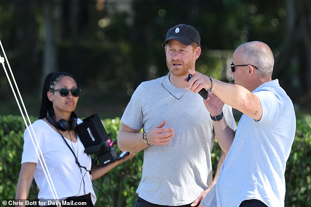 The Prince joined the Valiente team behind the scenes as they prepared to take on Coca-Cola at the National Polo Center