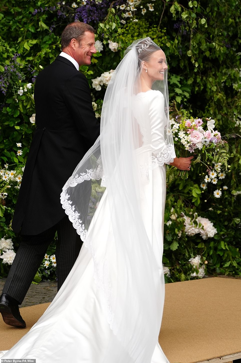 Olivia's bouquet was made of flowers picked from the gardens of the duke's family home, Eaton Hall