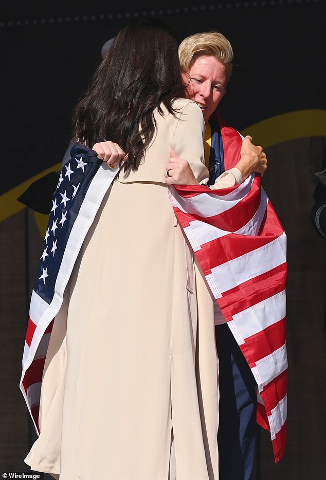 Last year, Meghan hugged swimmer Danielle Pothoof at the Swimming Medals Ceremony during day seven of the Invictus Games in Dusseldorf