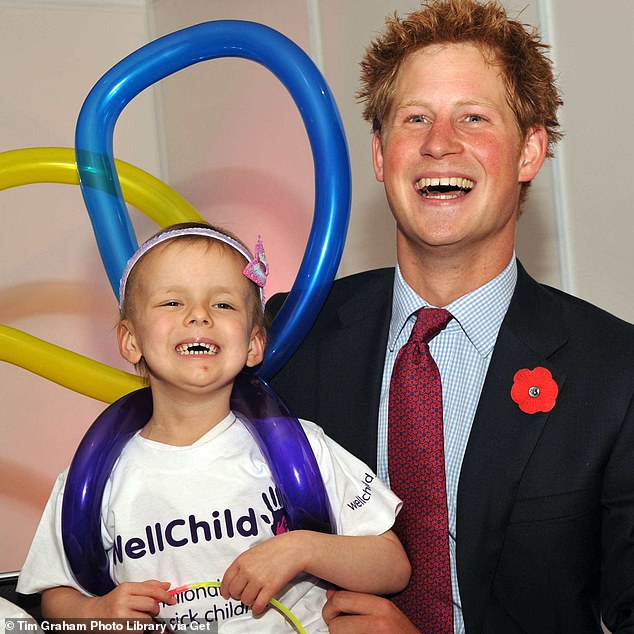 Harry smiles with brain tumour survivor Lily Slater, who won the award in the 'Best Brave Child 2-5' category, Lords Cricket Ground 2008