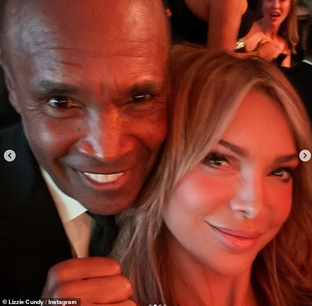 Lizzie appeared to have a great night at the event as she shared a sweet selfie with Sugar Ray Leonard