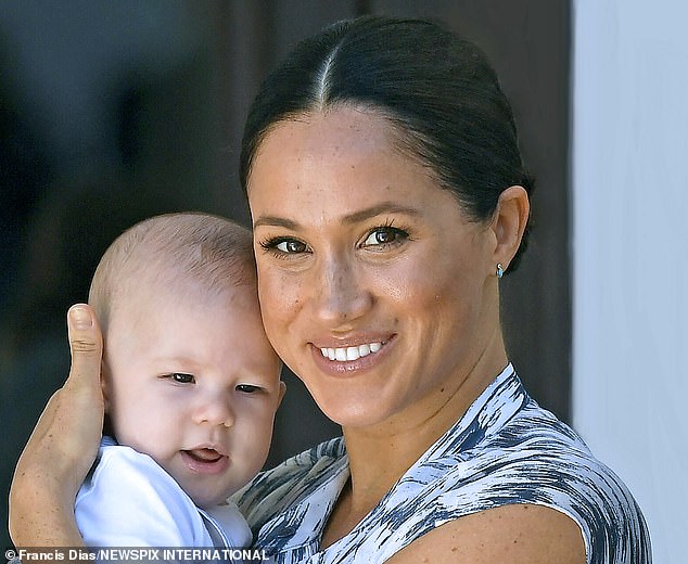 The Duchess of Sussex holding her son Archie, only four months old, in September 2019 in Cape Town