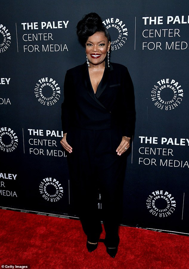 Yvette Nicole Brown, 53, looked chic in a black velvet suit and matching heels