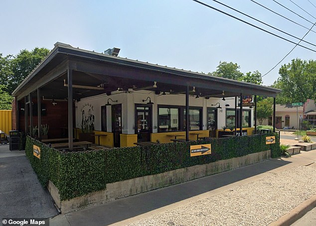 The couple, whose visit to the restaurant was reportedly pre-planned, later complimented the owner and said it was the best BBQ they had ever had