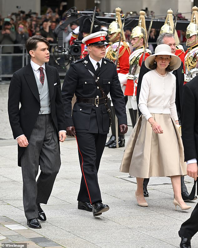 Arthur Chatto, centre, seems to be one of the taller royals and could be around 6ft 1"