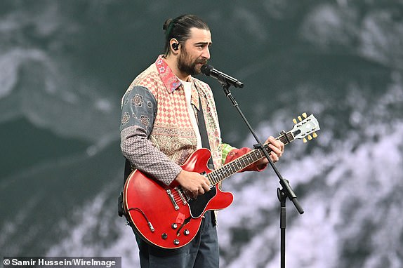 WHISTLER, BRITISH COLUMBIA - FEBRUARY 08: Noah Kahan performs during the opening ceremony of the 2025 Invictus Games at BC Place on February 08, 2025 in Whistler, British Columbia.  (Photo by Samir Hussein/Samir Hussein/WireImage)