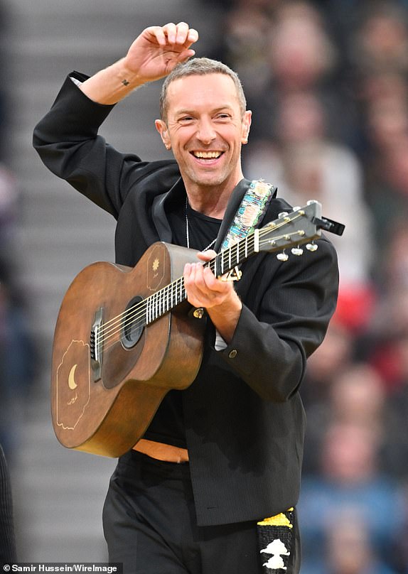 WHISTLER, BRITISH COLUMBIA - FEBRUARY 08: Chris Martin performs during the opening ceremony of the 2025 Invictus Games at BC Place on February 08, 2025 in Whistler, British Columbia.  (Photo by Samir Hussein/Samir Hussein/WireImage)