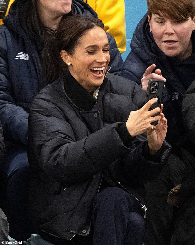 She was also seen interacting with fans as the Duchess of Sussex posed for selfies and cheered for the participating athletes