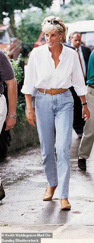 Diana championed off-duty style, pairing a white shirt with mom jeans, while promoting The Red Cross Landmines Campaign