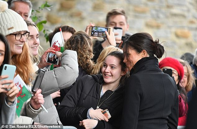 Amy and Meghan's selfie-style photo was taken by her mum Michelle