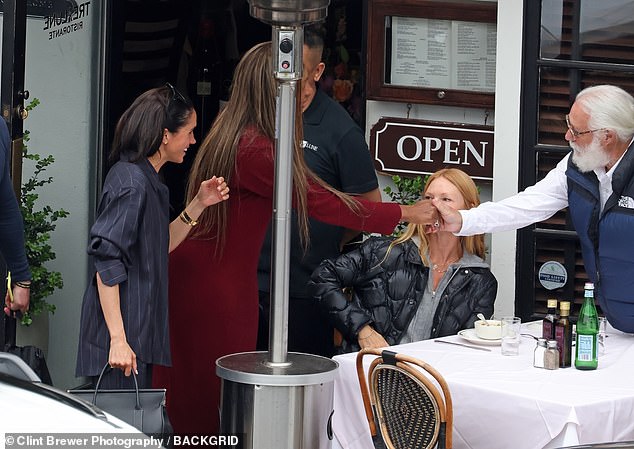 Tennis legend Serena Williams shook hands with restaurant owner Gene Montesano