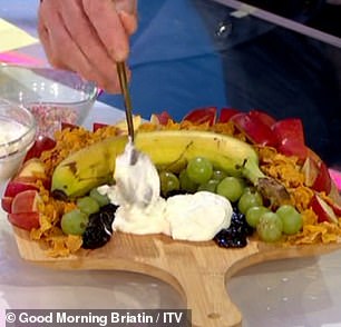 Richard showed off his 'rainbow platter' complete with an unpeeled banana, sprinkles of cornflakes and browning apple chunks to viewers on the breakfast show