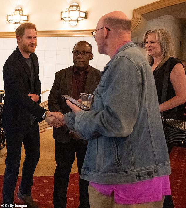 The 40-year-old put on a warm display as he greeted attendees with a handshake at the event in Santa Barbara