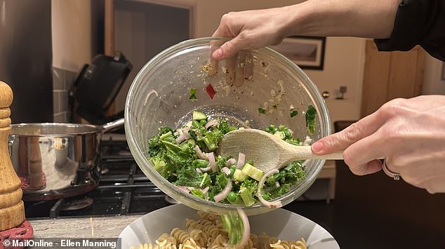 She was later instructed to add enough salt to a pan of boiling water for the pasta so it 'tastes of the sea'