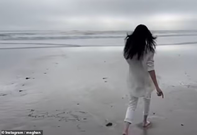 Royal fans spotted that Meghan had practised writing '2025' in the sand as she walked past her first attempt