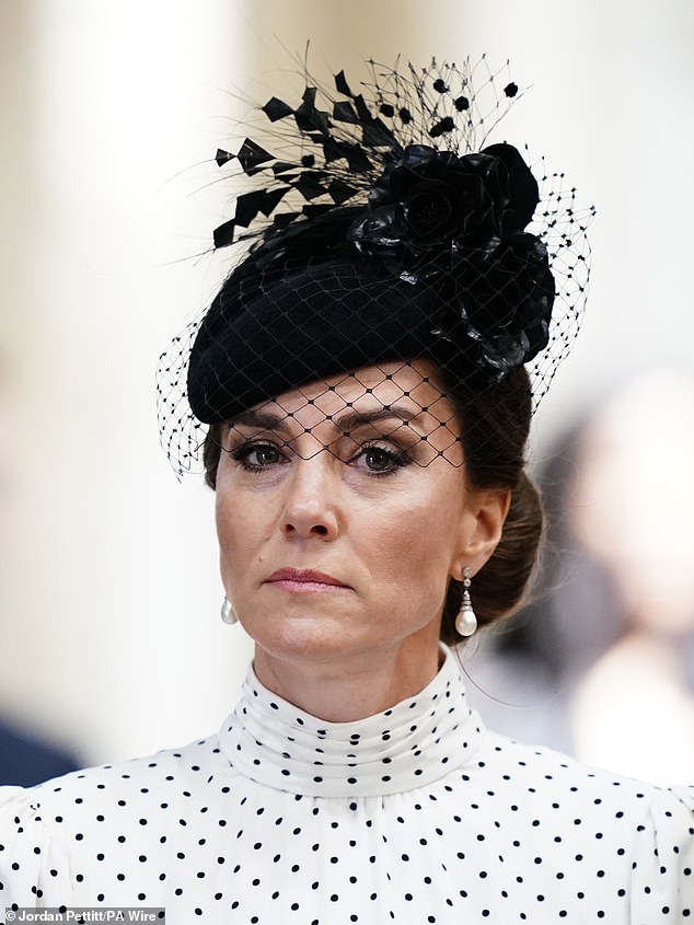 The earrings, which Kate has worn on several occasions, were gifted to Diana by Collingwood, a favourite jewellery firm of the Spencer family