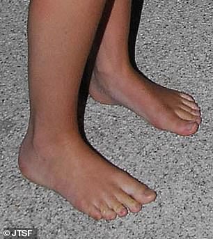 Jane said that Princess Eugenie has an elongated second toe, signaling leadership