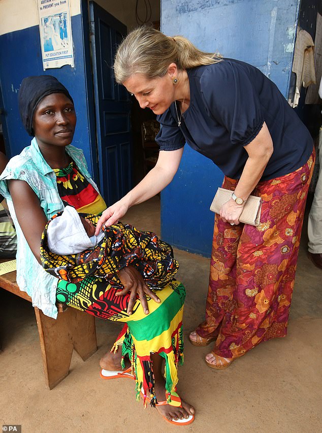 The Duchess meets mothe planning and maternal care services to women